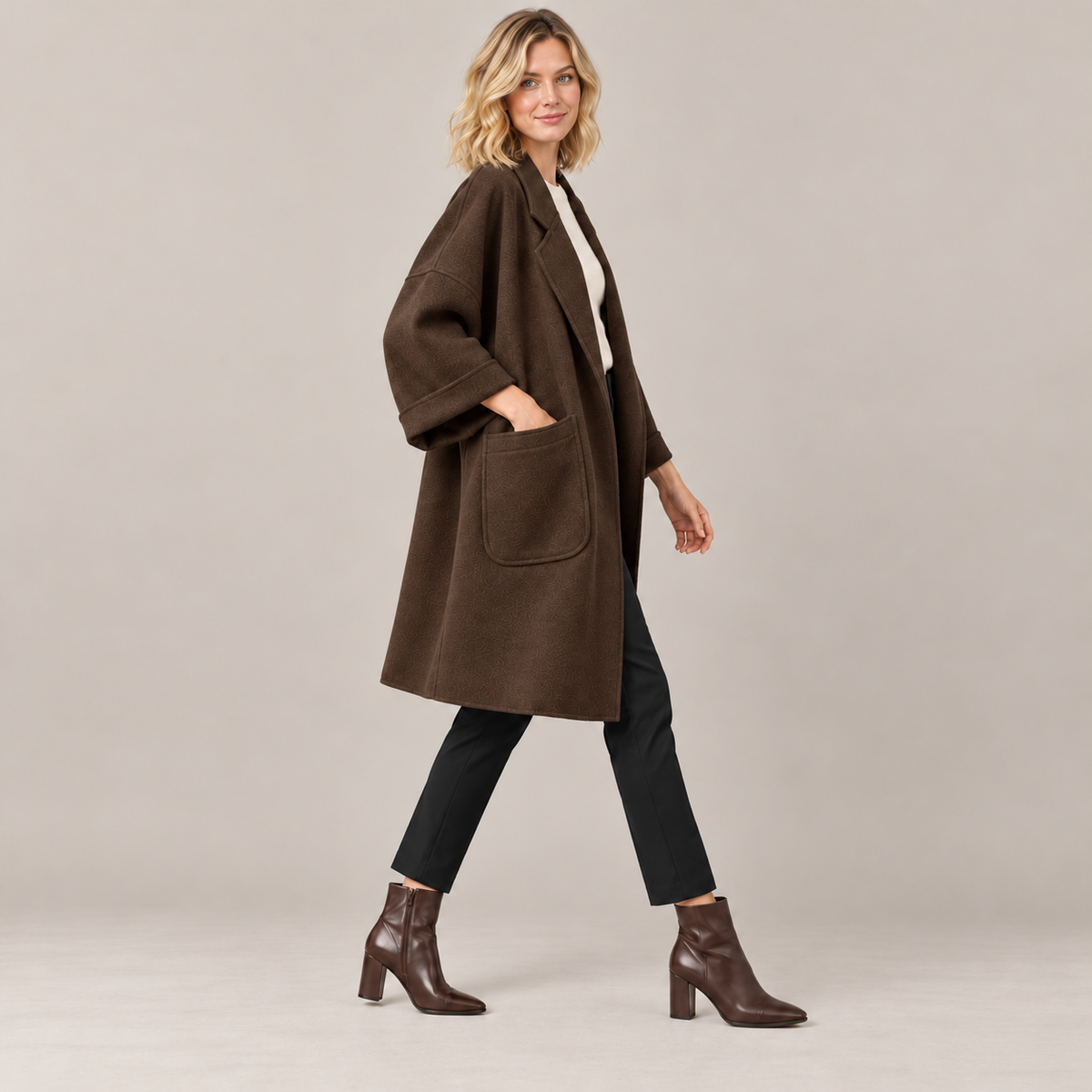 Westenbury  Women’s Mid-Long Lapel Overcoat